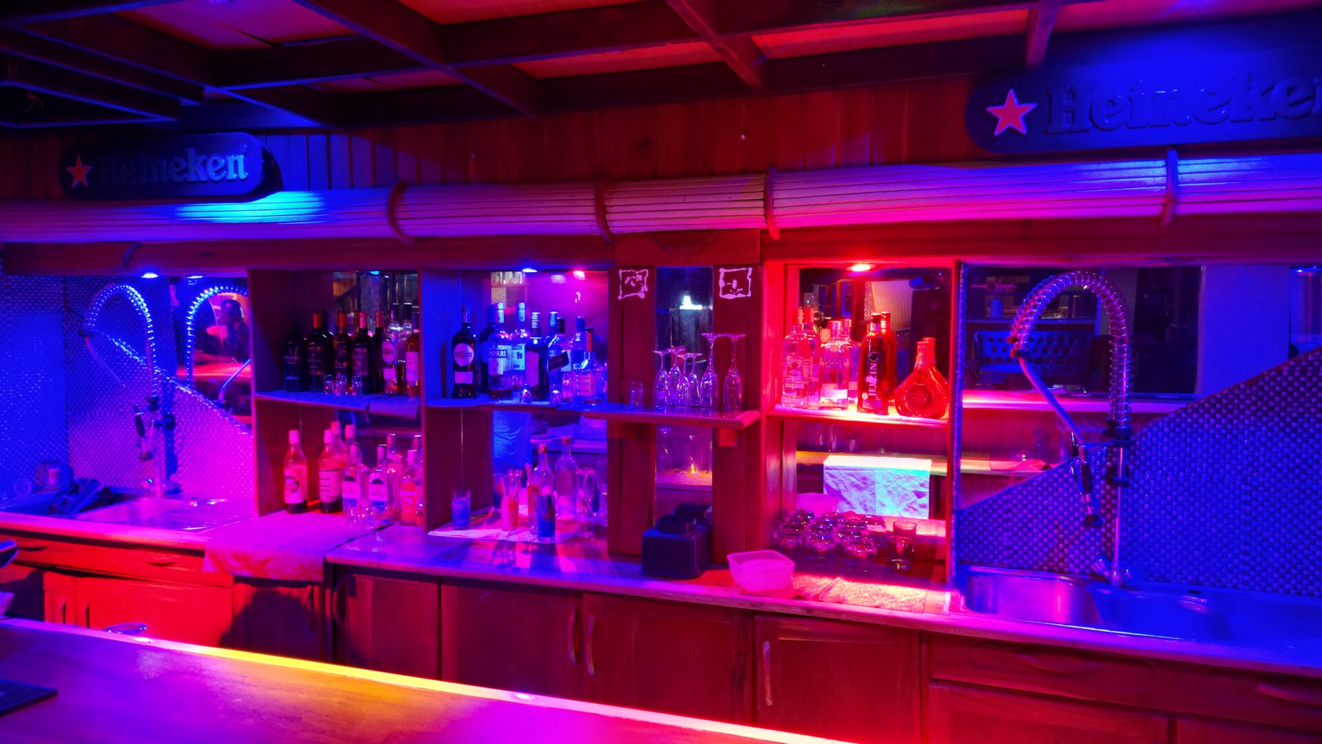 Lounge bar